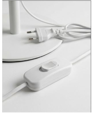 Lámpara de pie con dos focos orientables